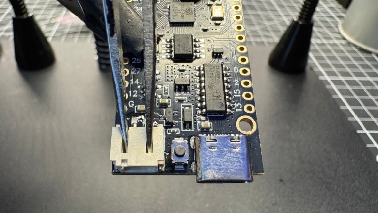 Removing the JST connector from the ESP32
